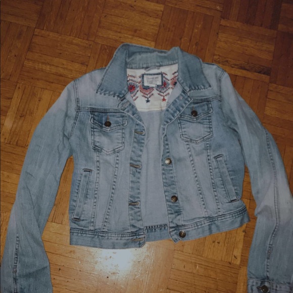 American Eagle jean jacket - Picture 3 of 3
